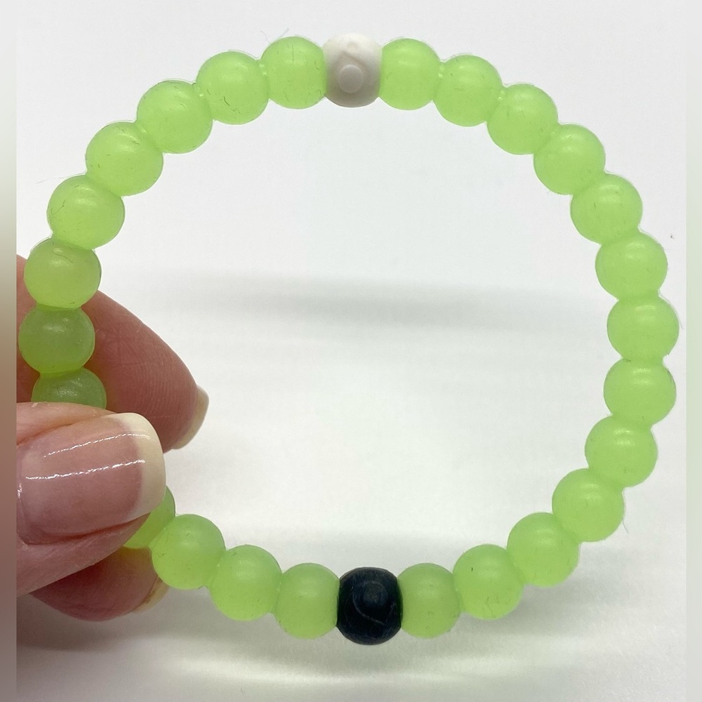 LOKAI Translucent Green Friendship Cause Bangle Bracelet Boho Y2K Summer Beach - Picture 2 of 5